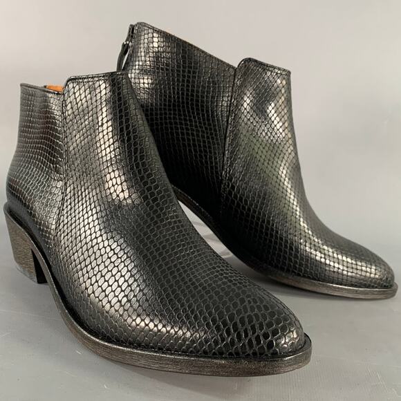 ANTHOLOGY PARIS Size 9 Black Leather Snake Embossed Back Zip Ankle Boots - Picture 1 of 8